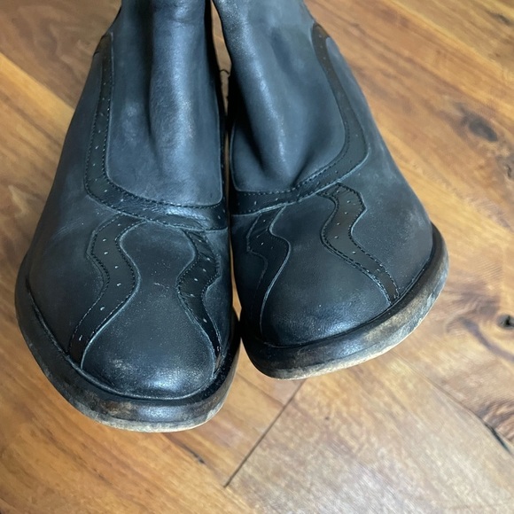 Free People Leather Western Distressed Block Heel Cowgirl Ankle Boots - Picture 9 of 15